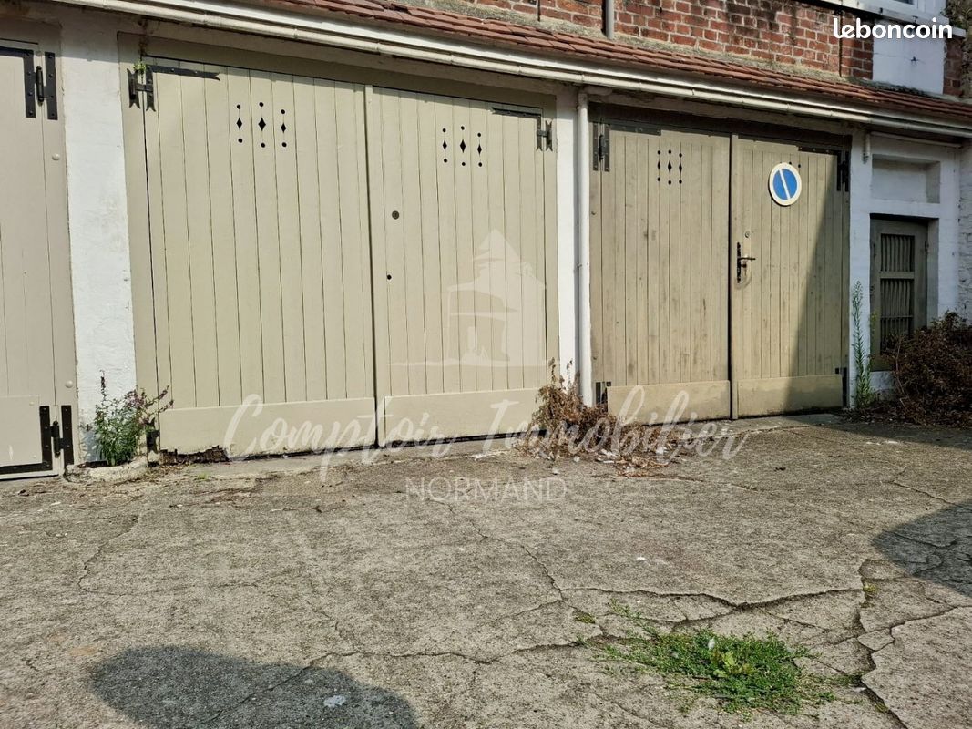 Garaje de 1 habitación en Dieppe, France No. 356011