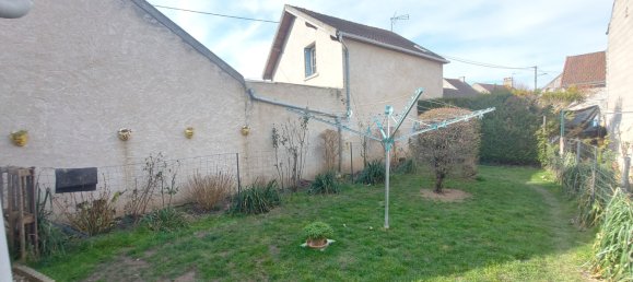 3 bedrooms House in Guernes, France No. 136231 2