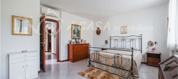 Apartamento T6 em Fornovo di Taro, Italy N.º 380200 19