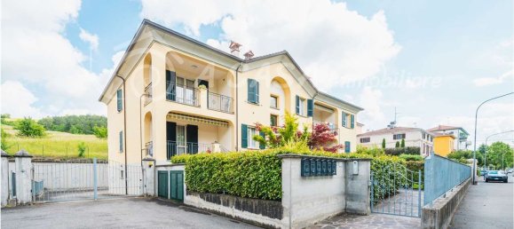 Apartamento T6 em Fornovo di Taro, Italy N.º 380200 2