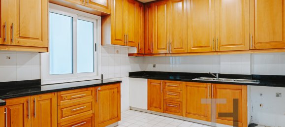 5 bedrooms Townhouse in Dubai, UAE No. 33286 19