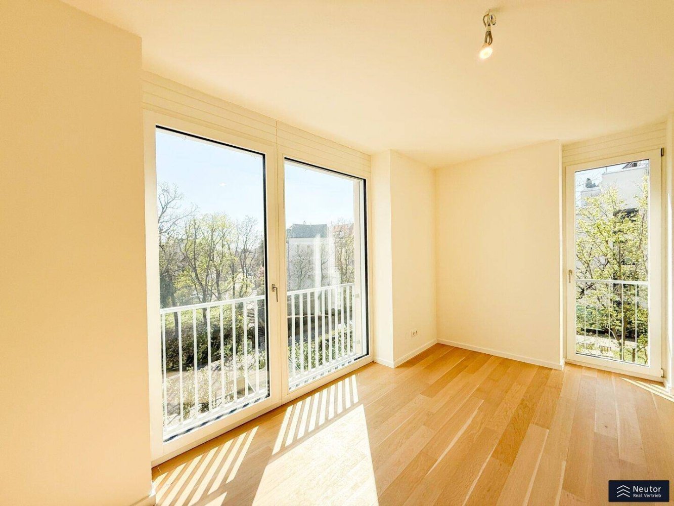 2 rooms Duplex in Dobling, Austria No. 187367