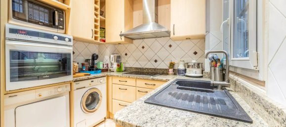 3 bedrooms Apartment in Paris, France No. 186845 12