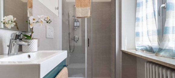 2 bedrooms Apartment in Verona, Italy No. 324401 4