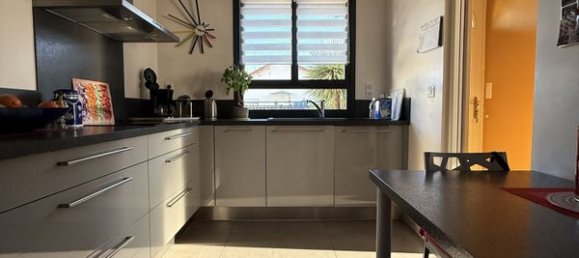 Дом с 4 спальнями в Ле Блан-Мениль, Франция № 151496 10