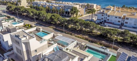 3 bedrooms Villa in Alicante, Spain No. 189220 3