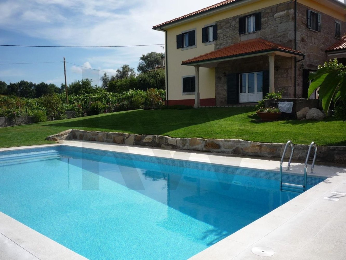 4 bedrooms House in Moncao, Portugal No. 94239