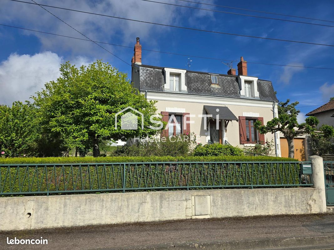 3 Schlafzimmer Haus in Vierzon, France, Nr. 58884