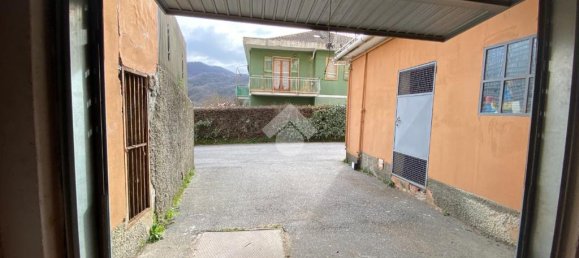 Garaje de 1 habitación en Casella, Italy No. 39256 8