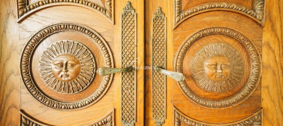 7 bedrooms House in Lisbon, Portugal No. 128396 3