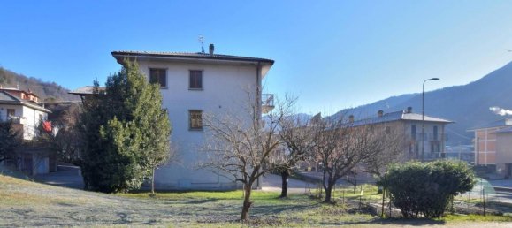 8 rooms House in Zogno, Italy No. 171650 7