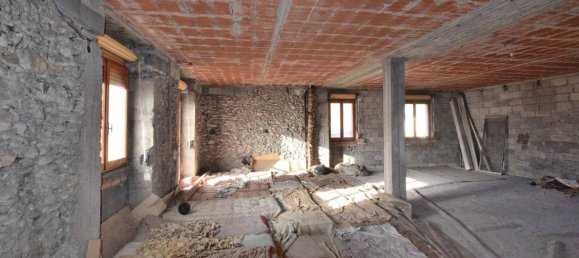 8 rooms House in Zogno, Italy No. 171650 22