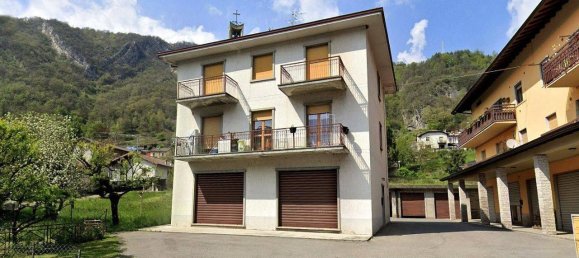 8 rooms House in Zogno, Italy No. 171650 2