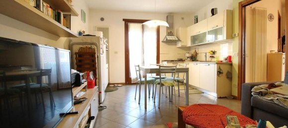 2 Schlafzimmer Wohnung in Creazzo, Italy, Nr. 339260 2