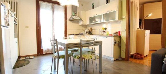 2 Schlafzimmer Wohnung in Creazzo, Italy, Nr. 339260 3