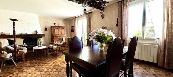 4 bedrooms House in Faremoutiers, France No. 166656 3