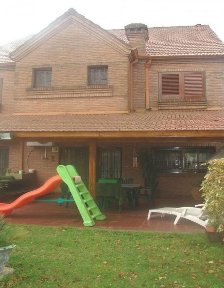 3 غرف نوم منزل في Esteban Echeverria, Argentina رقم 58085