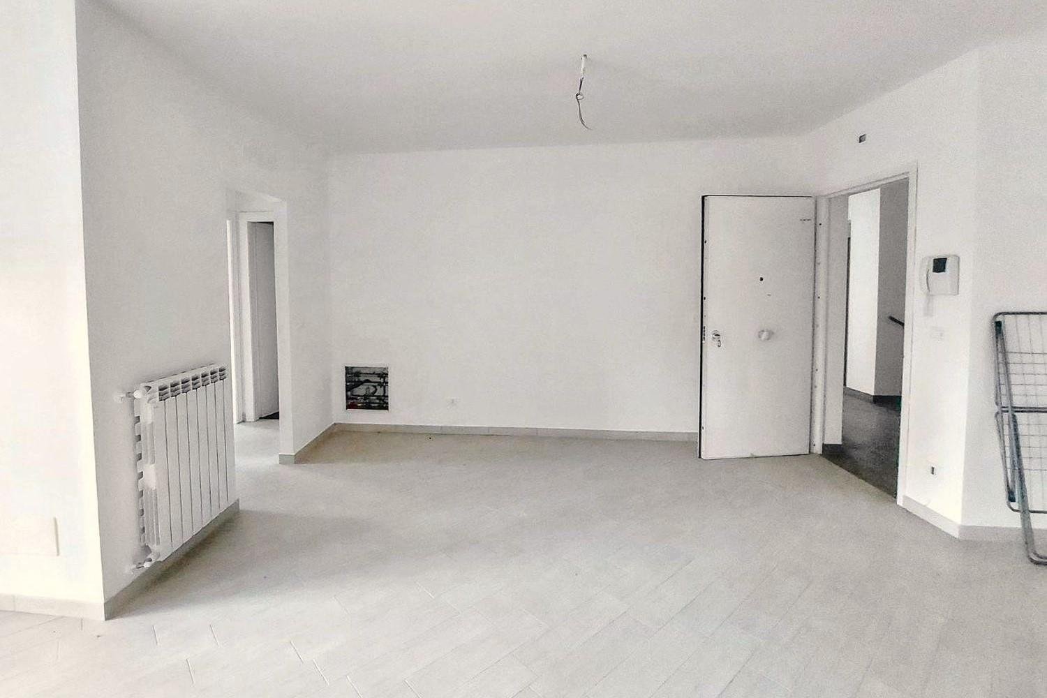 Квартира с 1 спальней в Фьюмичино, Италия № 133806