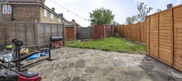 3 bedrooms House in London, United Kingdom No. 7673 15