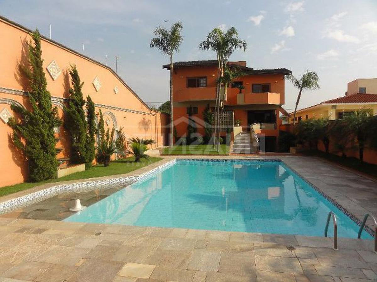 Дом с 4 спальнями в Сан-Паулу, Бразилия № 445245