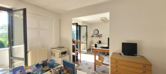 71m² Commercial property in Villa Guardia, Italy No. 274074 4