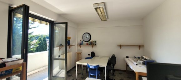 71m² Commercial property in Villa Guardia, Italy No. 274074 5