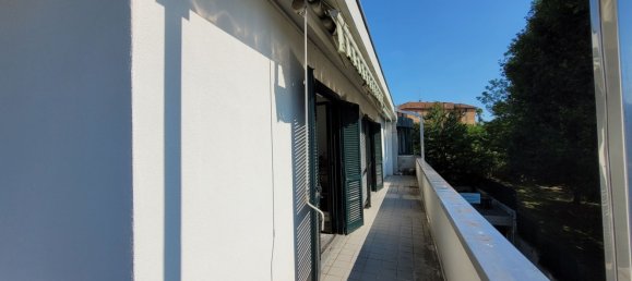 71m² Commercial property in Villa Guardia, Italy No. 274074 6