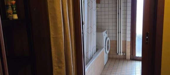 Apartamento de 1 dormitorio en Sesto San Giovanni, Italy No. 321533 3