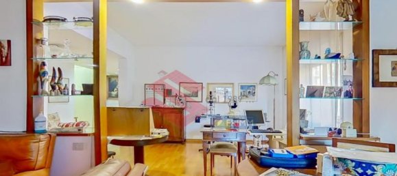 4 bedrooms Apartment in Rome, Italy No. 160545 11