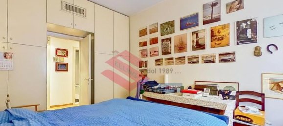 4 bedrooms Apartment in Rome, Italy No. 160545 16