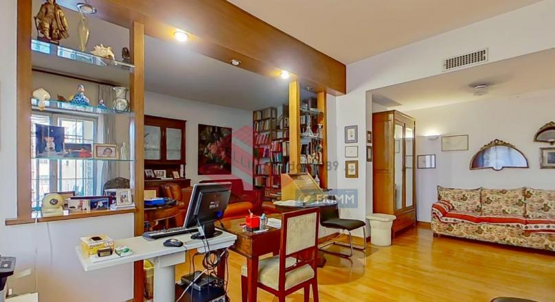4 bedrooms Apartment in Rome, Italy No. 160545