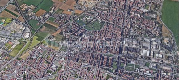 1 bedroom Apartment in Turin, Italy No. 281084 8