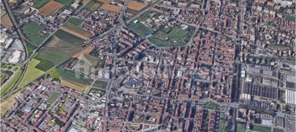 1 bedroom Apartment in Turin, Italy No. 281084 7