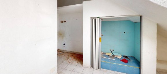 Studio in Turin, Italy No. 134585 23