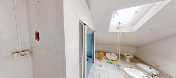 Studio in Turin, Italy No. 134585 18