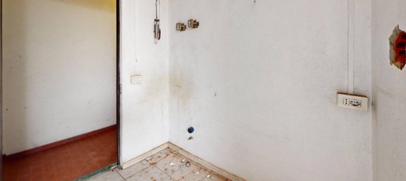 Studio in Turin, Italy No. 134585 27