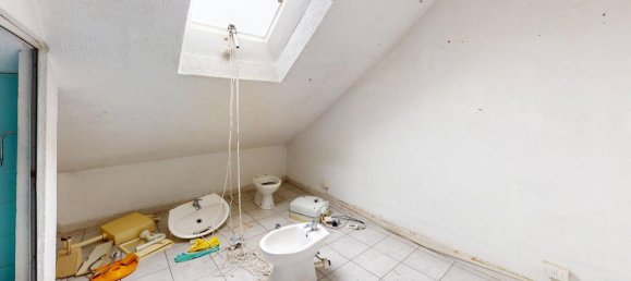 Studio in Turin, Italy No. 134585 22