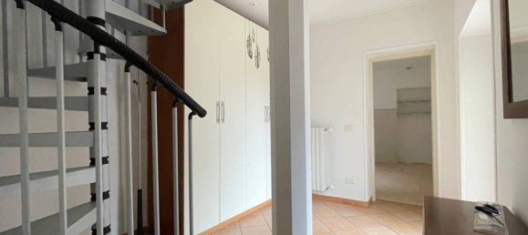 1 bedroom Apartment in Iseo, Italy No. 131519 8