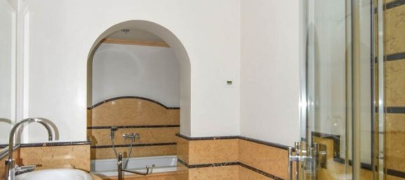 8 rooms Villa in Pietrasanta, Italy No. 38810 16