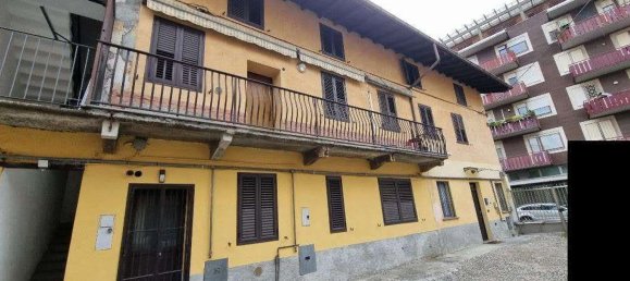 2غرفة شقة في Busto Arsizio, Italy رقم 13045 2