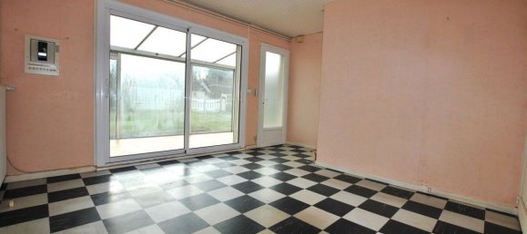 Casa de 3 dormitorios en La Bussiere, France No. 77080 9