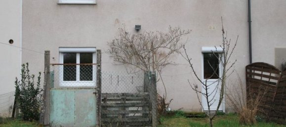 Casa de 3 dormitorios en La Bussiere, France No. 77080 35