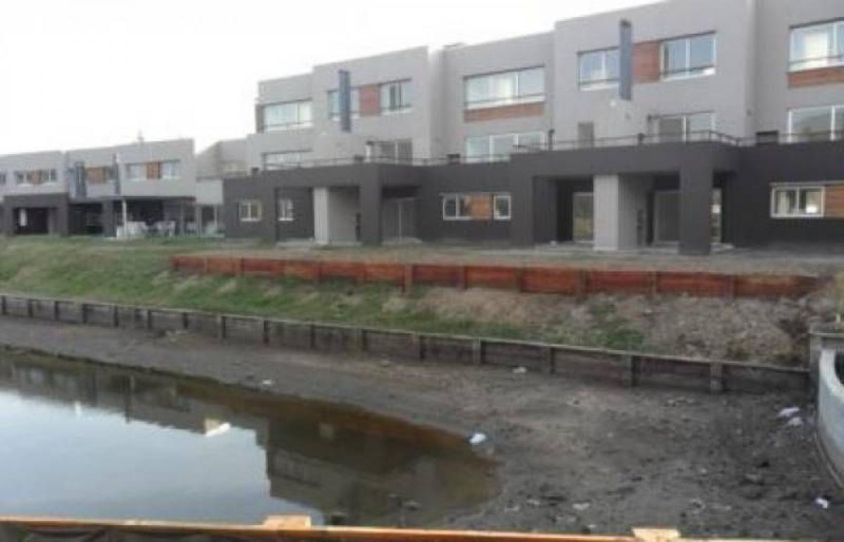 2 bedrooms Apartment in Tigre, Argentina No. 4406