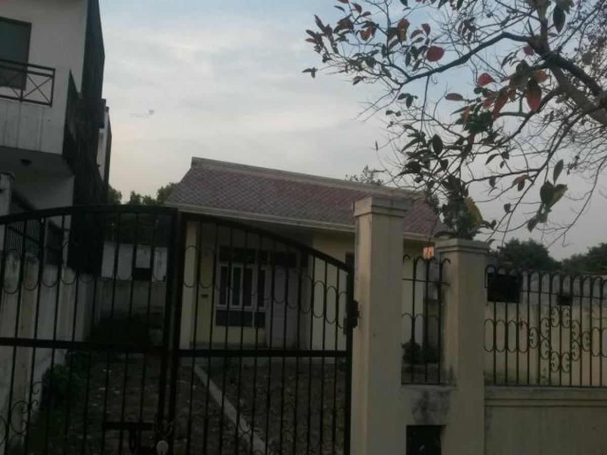 2 bedrooms House in Noida, India No. 68171