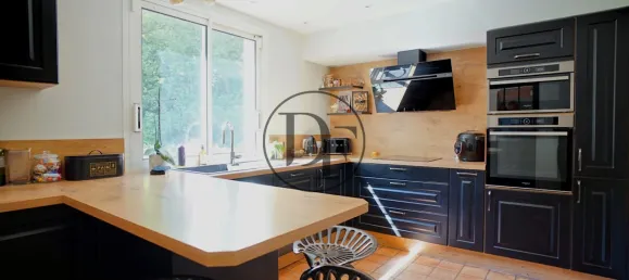 5 bedrooms House in Seine-et-Marne, France No. 318970 9