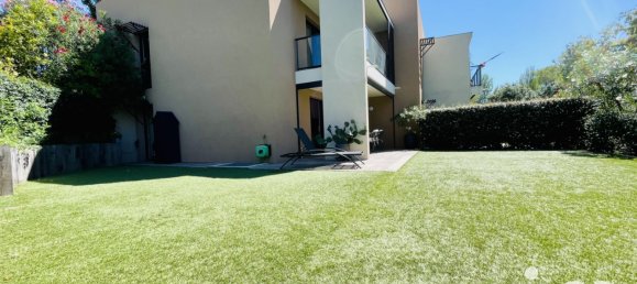 Dúplex de 3 dormitorios en Saint-Raphael, France No. 292936 16