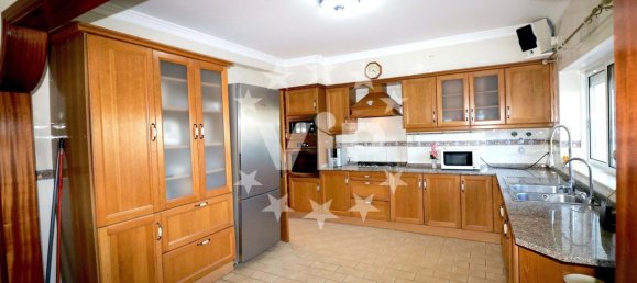 4 bedrooms Villa in Faro, Portugal No. 122330 7