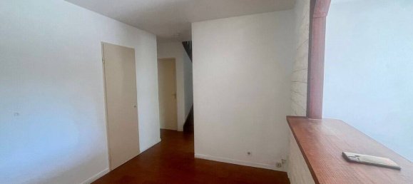 3 bedrooms House in Le Pontet, France No. 355649 11