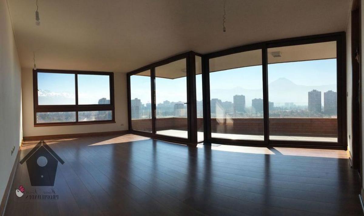 4 bedrooms Apartment in Santiago, Chile No. 4491