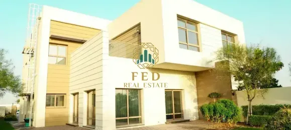 5 bedrooms Villa in Sharjah, UAE No. 8198 7